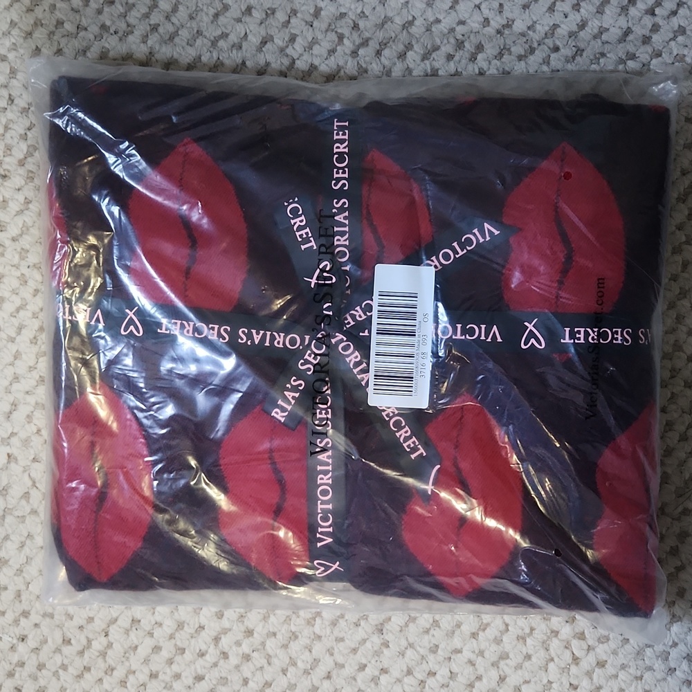 Victoria's Secret blanket